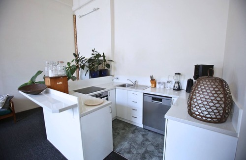 Fitzroy Apartment | Spacious, 1 BR, Warehouse Conversion, Fitzroy