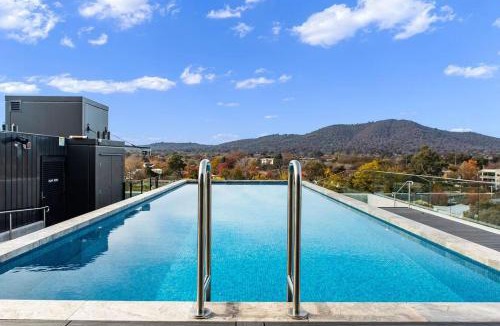 Dickson Apartment | Spacious 2 Bed Room Split Level Apartment