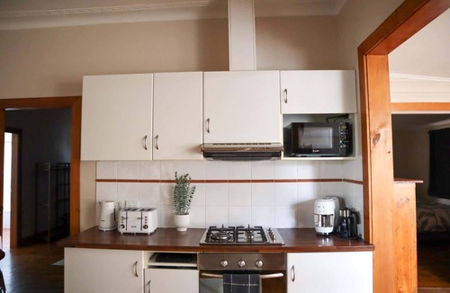 Tenterfield House | Spacious 3-Bed Home in Central Tenterfield