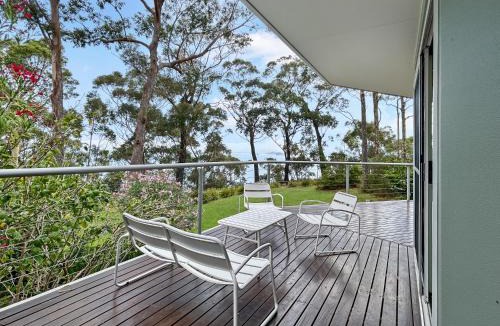 Long Beach House | Spacious 4-Bed Home with Coastal Charm