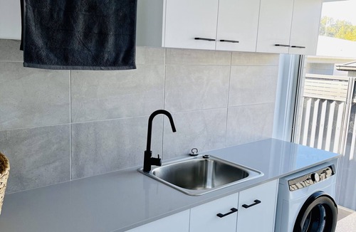 Lake Cathie House | Spacious brand new family home 200m from Rainbow Beach