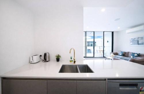 Wentworth Point Apartment | Spacious cozy2BR@close to OlympicPark free carpark