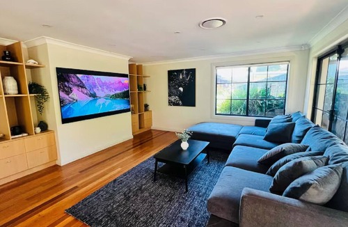 Kiama House | Spacious Family Oasis (Now sleeps 10)
