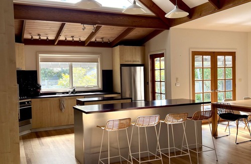 Barwon Heads House | Spacious home for large getaways