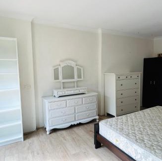 Marsfield House | Spacious King Size Private Room Pet Friendly