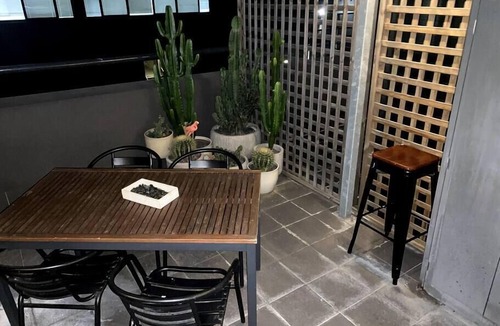 Haymarket Apartment | Spacious Studio w pool & just off Oxford St