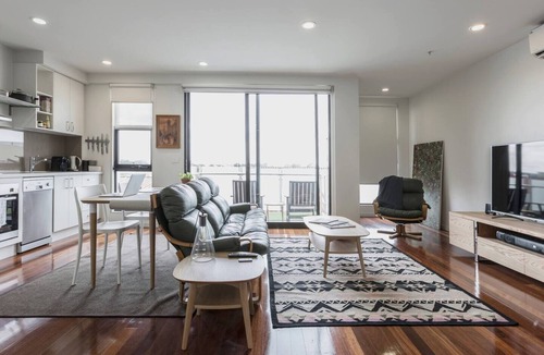 Brunswick Apartment | Spacious Studio with Balcony in Eclectic Brunswick