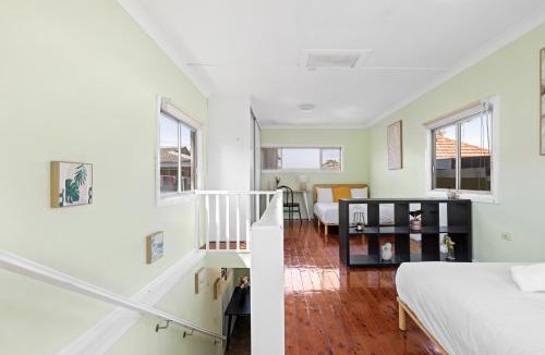 Marsfield House | Spacious Two-Bed Suite with Private Bath-Marsfield