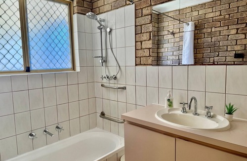 Rangeway Villa | Spacious Villa with Comfortable Beds