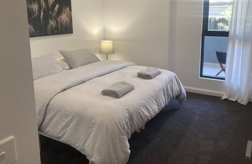 Gerringong Apartment | SPECIAL OFFER: pay for 3 nights and get the 4th free (except DEC/JAN)