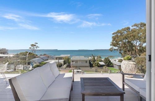 Hyams Beach House | Spiaggia, Hyams Beach - 4pm check out, except Peak Season
