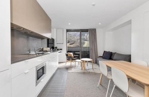 Thredbo Apartment | Squatters Run 26