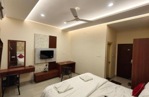 Hunsur Hotel | Sree Durga Hotel Ramsons International