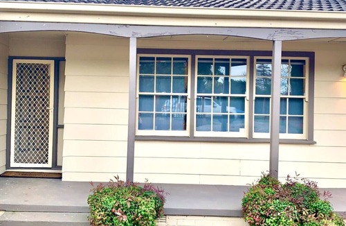 St Marys House | St Marys 5Br Cozy house near Train & Shopping