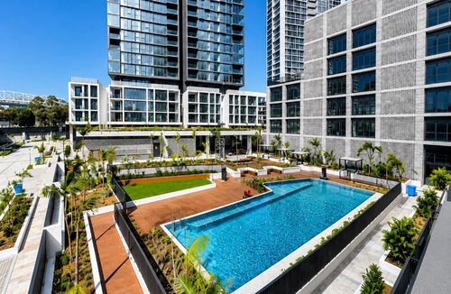 Lidcombe Apartment | Stadium View Oasis 2BR with Free Parking
