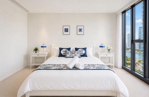 Lidcombe Apartment | Stadium View Oasis 2BR with Free Parking