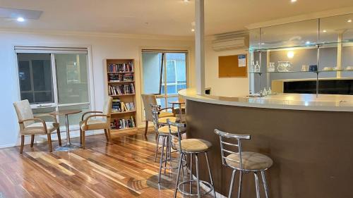 Lower Plenty Apartment | Star on Main with a Pool