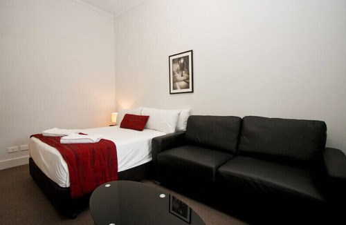 Newcastle West Apartment | Star Studio Apartment