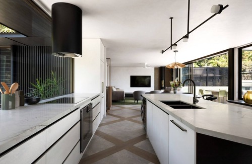 Byron Bay House | Starfall - designer retreat moments from the beach