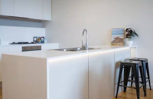 Macquarie Park Apartment | Staycation Vibes Resort-Style 2BR + Pool & Gym