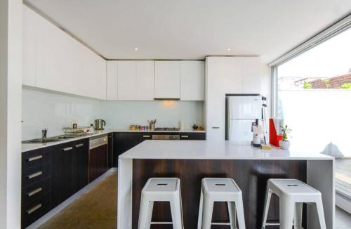 Collingwood Apartment | StayCentral - Collingwood Penthouse on Oxford