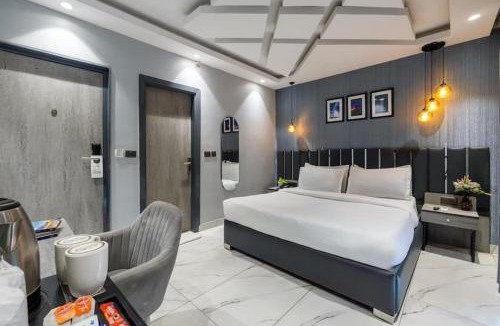 Pashim Vihar Hotel | Staylo Hotel Azora