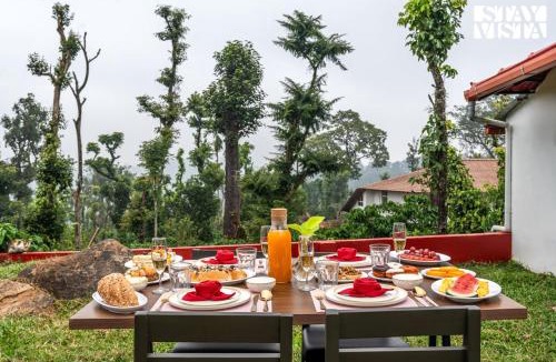 Kurchi Villa | StayVista at Hermitage 4BR -Coorg Near Irupu Falls