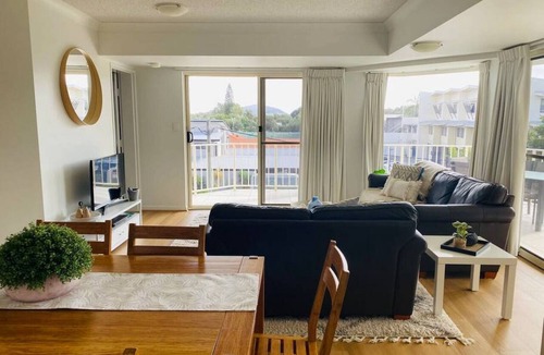 Mudjimba Apartment | Steps to Mudjimba Beach, Cafes & Village, The Sunny Coasts Hidden Gem with Pool