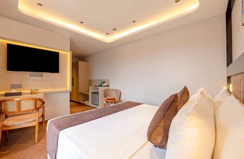 Faizabad Hotel | Sterling Rampath Ayodhya