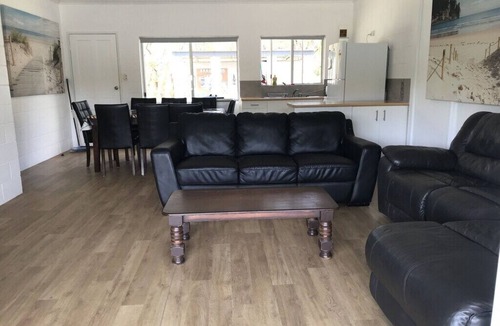 Orchid Beach House | STINGRAYS (Unit 2) Duplex