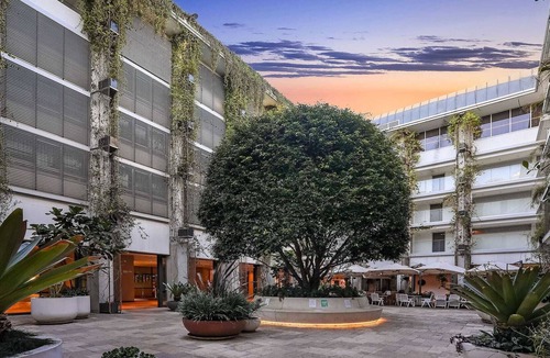 Bondi Beach Apartment | Studio 304 Bondi Beach with Ocean Views
