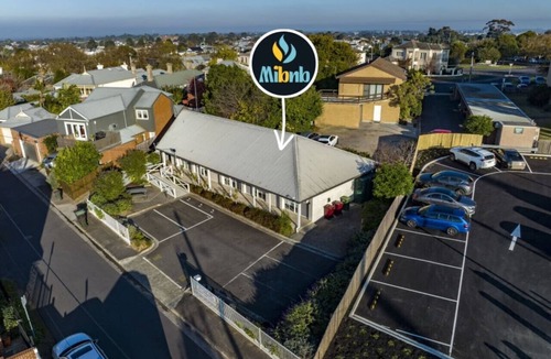 Geelong Apartment | Studio Apt, Central Location, CBD, Mibnb