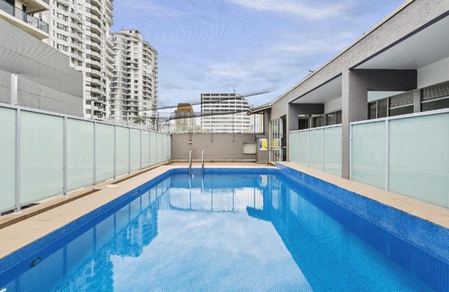 Bondi Junction Apartment | Studio3 Chic Bondi Abode with Pool & AC