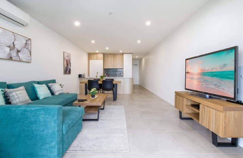 Batemans Bay Apartment | Stunning 1-Bed Bayside Apartment with Superb Views