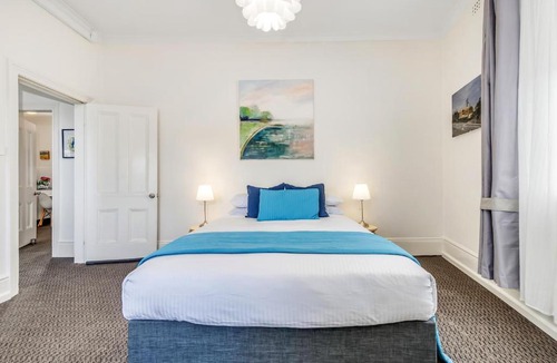 Rozelle Apartment | Stylish 3 bed apartment in trendy Balmain