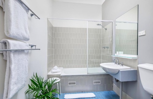 Rozelle Apartment | Stylish 3 bed apartment in trendy Balmain