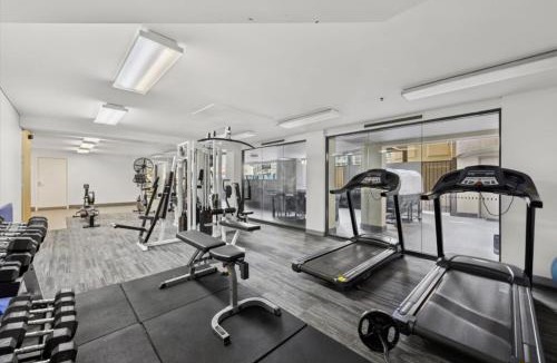 Canberra City Centre Apartment | Stylish Braddon Retreat 2Bedroom with Free Parking