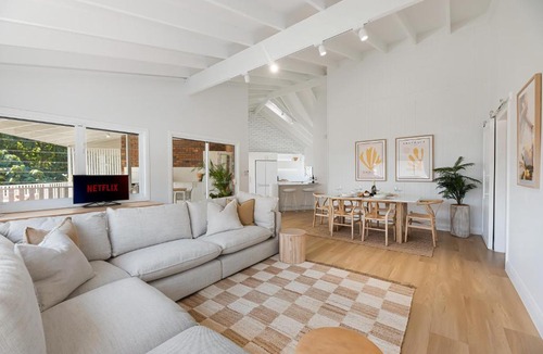 Maroochydore Apartment | Stylish & Central Coastal Apartment