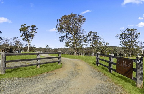 Canyonleigh Cottage | Stylish Country Cottage.
