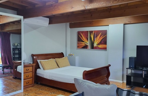 Windsor Ski Chalet | Stylish Cozy Swimming Pool Facing Self-Contained Room No 2 in delightful Windsor