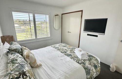 Bermagui Apartment | Sub Penthouse Apartment - Amazing Views, Location & Luxury!