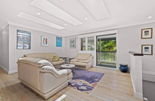 Avoca Beach House | Sublime Beach Retreat with Spacious Backyard