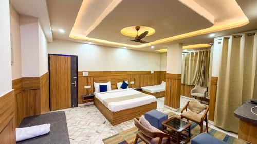 Malviya Nagar Hotel | Sumitra Enclave