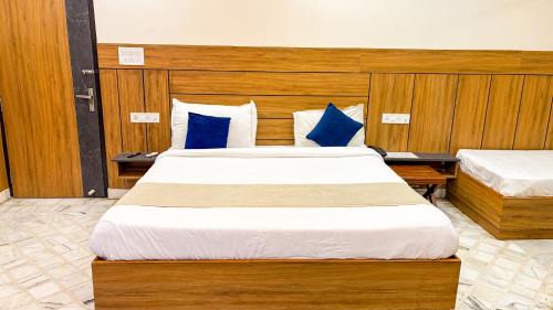 Malviya Nagar Hotel | Sumitra Enclave