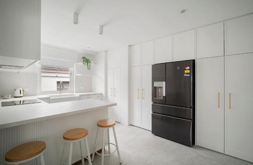 Bronte Apartment | Sun, Surf & Stay Bronte Beach Near Coastal Walk