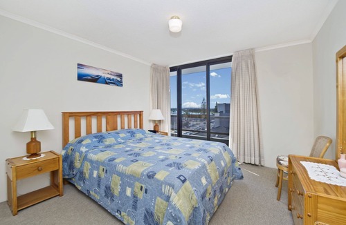 Port Macquarie Apartment | Sundial 602 - Perfect Holiday Location Close To Town
