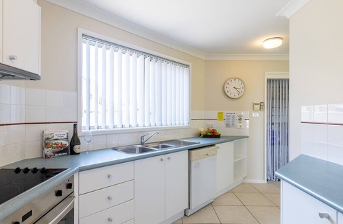 Soldiers Point House | Sunset Place, 1/29 Sunset Boulevard- gorgeous townhouse so close to the water