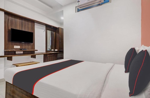 Gachibowli Hotel | Super Capital O Qualia Gachibowli