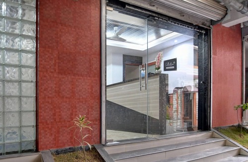 Chinar Park House | Super Collection O Chinar Park