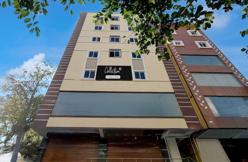 Kukatpally Housing Board Colony House | Super Collection O Forum Mall Hyderabad